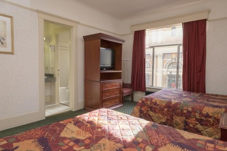 The Union Square Plaza Hotel - Double Room with 2 Double Beds